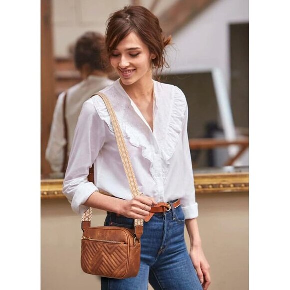 Women Brown Imported Vegan Leather Quilted Small Shoulder Crossbody Handbags - Picture 2 of 8